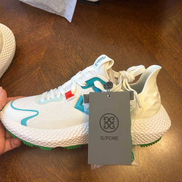 G/Fore women’s MG4X2 Knit Golf Cross Trainer - Picture 3 of 12